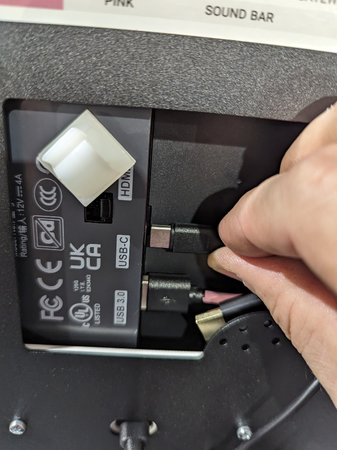 MM6 Mini - USBC to monitor.jpg
