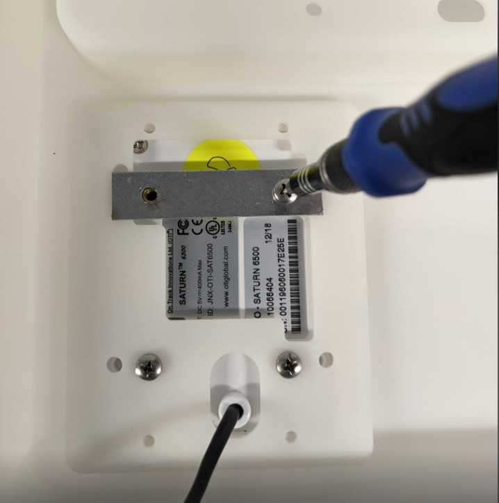 Castles to OTI screws washers.png