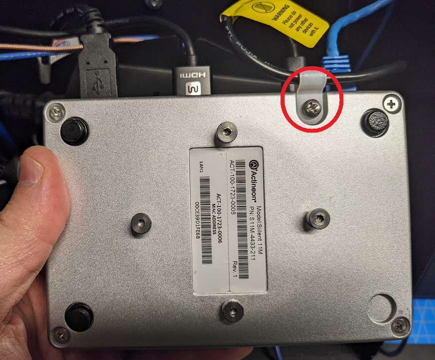 MM6 Mini - screw attaching plastic clamp.png