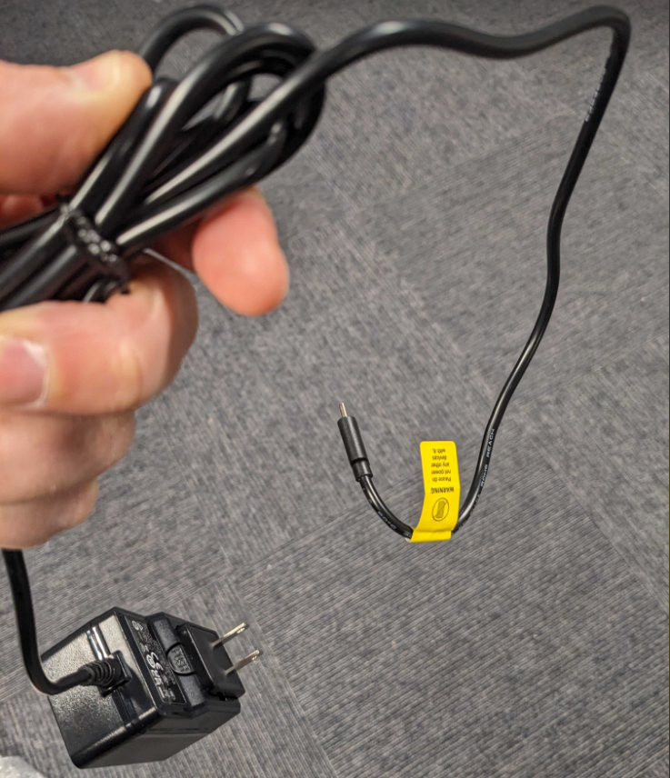 MM6 Mini - power adapter cable bundle with some cable pulled out.png