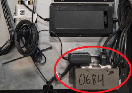PicoCooler Vision - Power outlet highlighted.png