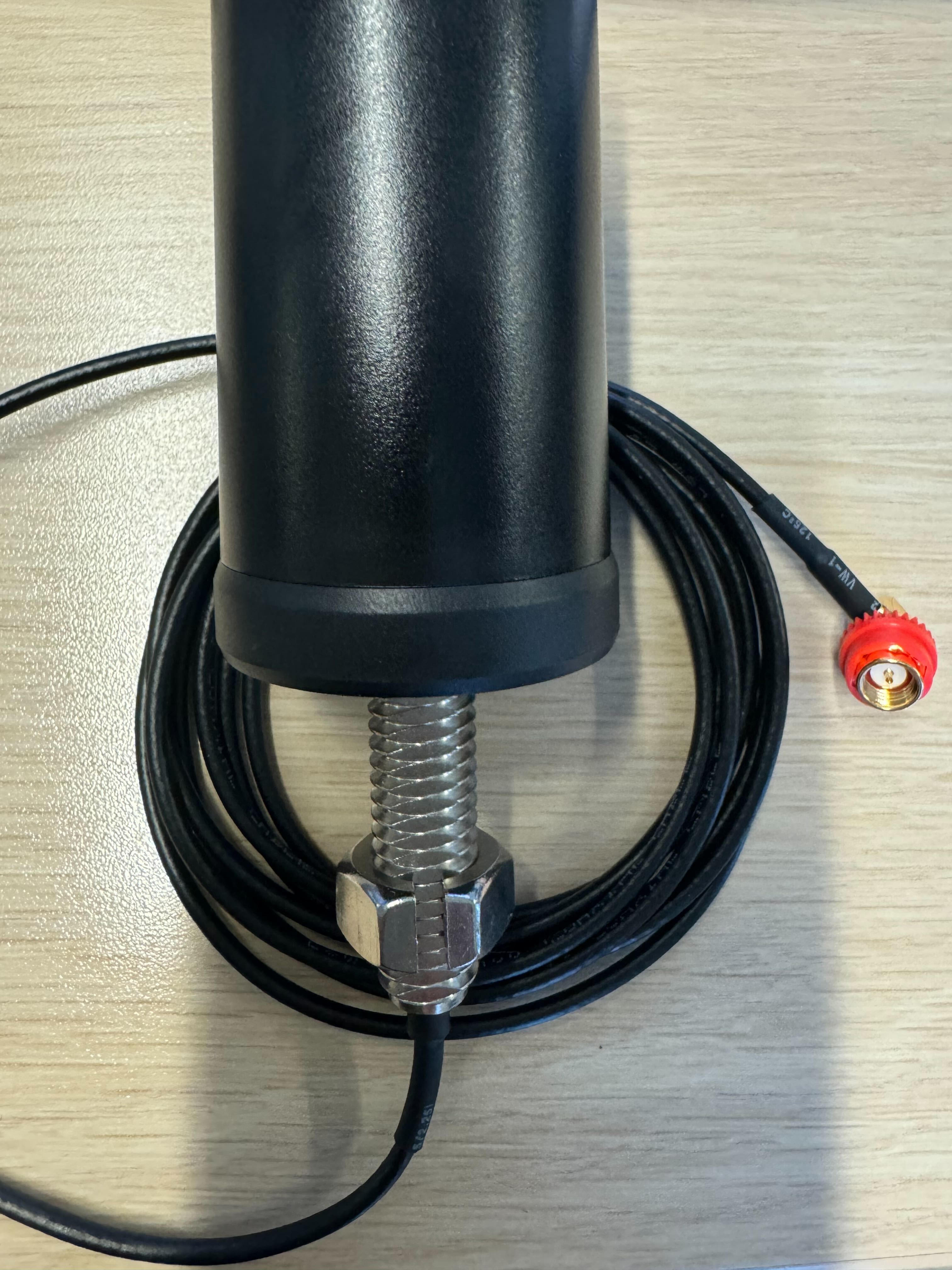 PayPlus Omni - Antenna with nut attached.jpg