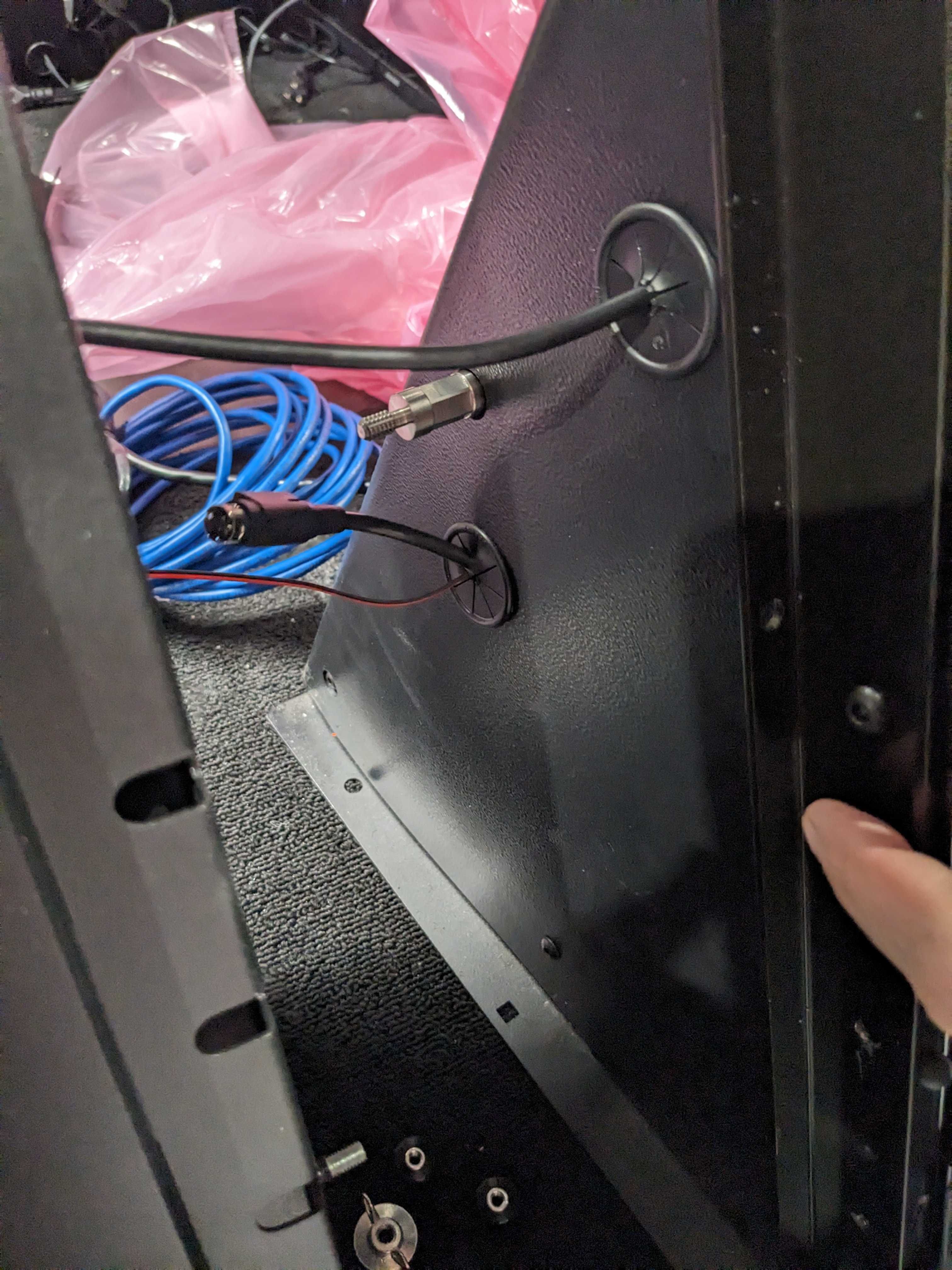 MM6 XP Installation - Printer power brick threaded lower cable port of MM6.png