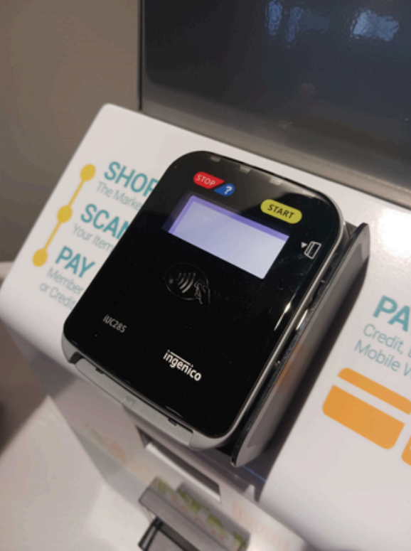 Card Reader - Ingenico.PNG